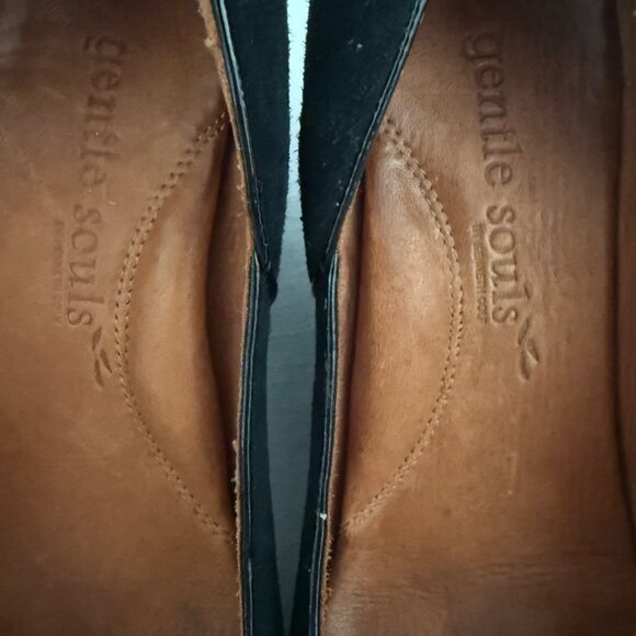 Gentle Souls Wedge Pumps Size 8.5M Black Suede Leather Upper Classic Comfort Sty - Picture 4 of 15